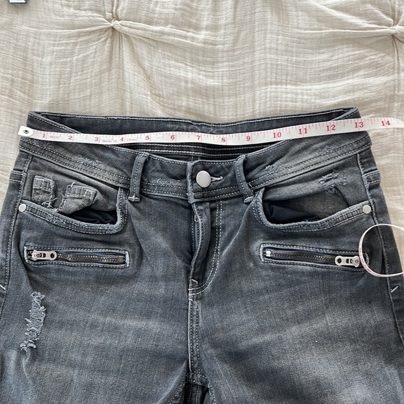 Zara Slim Fit Ripped Jeans Moto Style with zipper Size 4 / 36 - Picture 8 of 10